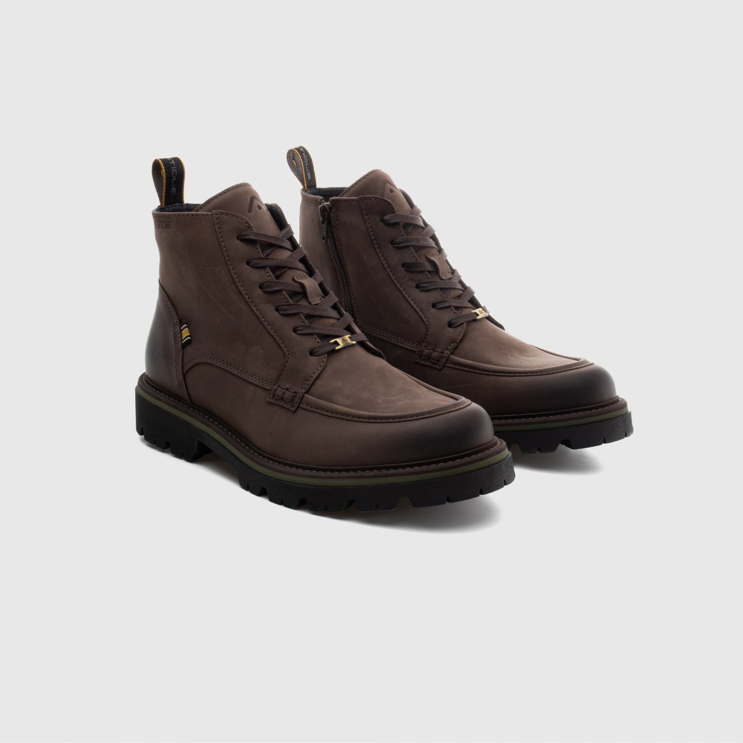 VET Lace Boot
