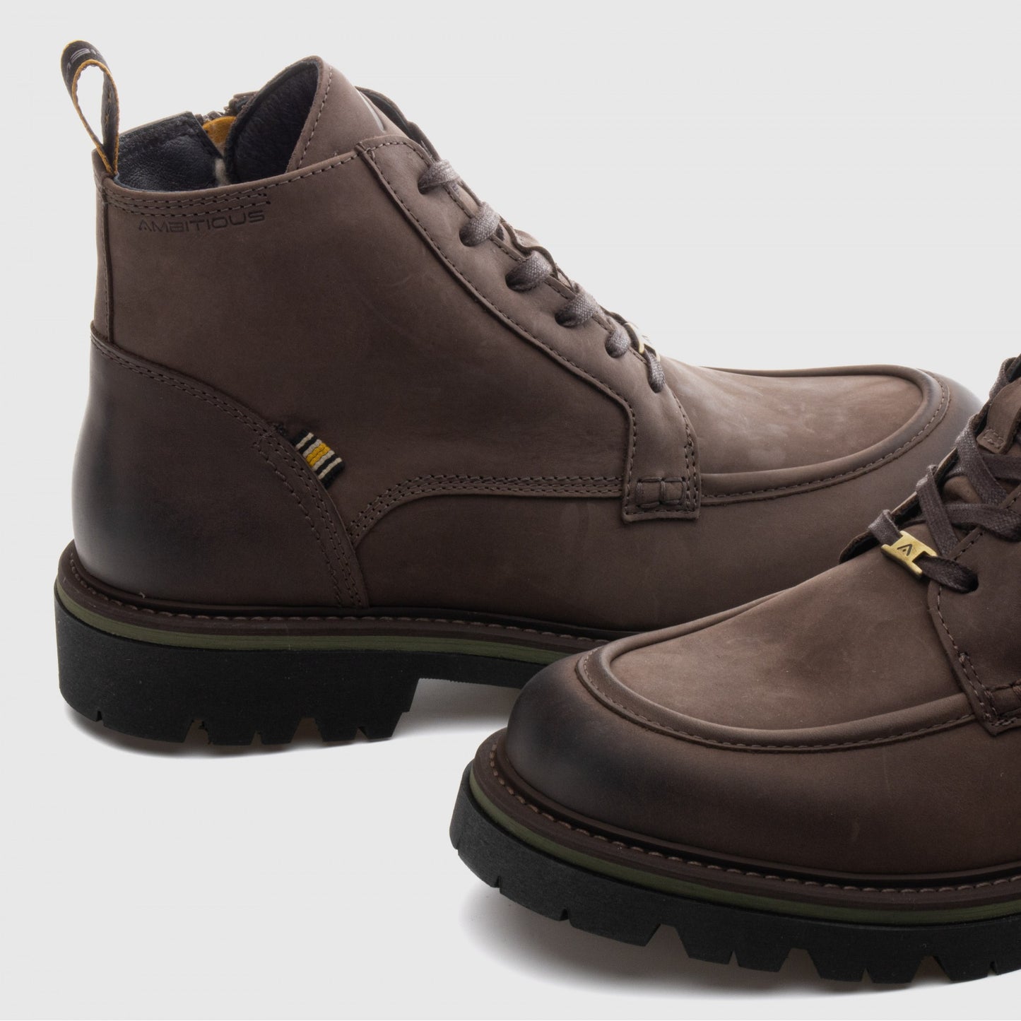VET Lace Boot