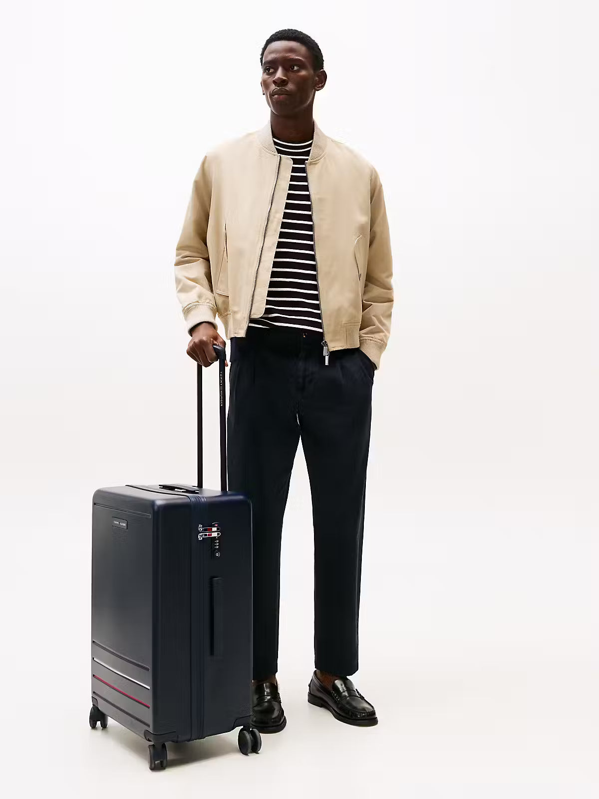 Tommy Hilfiger Medium Suitcase - Space Blue