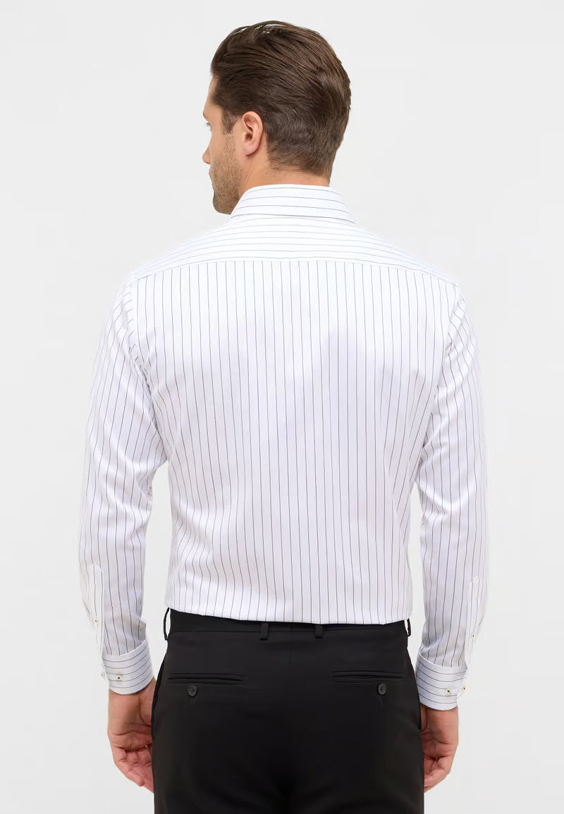 MODERN FIT Shirt in white striped