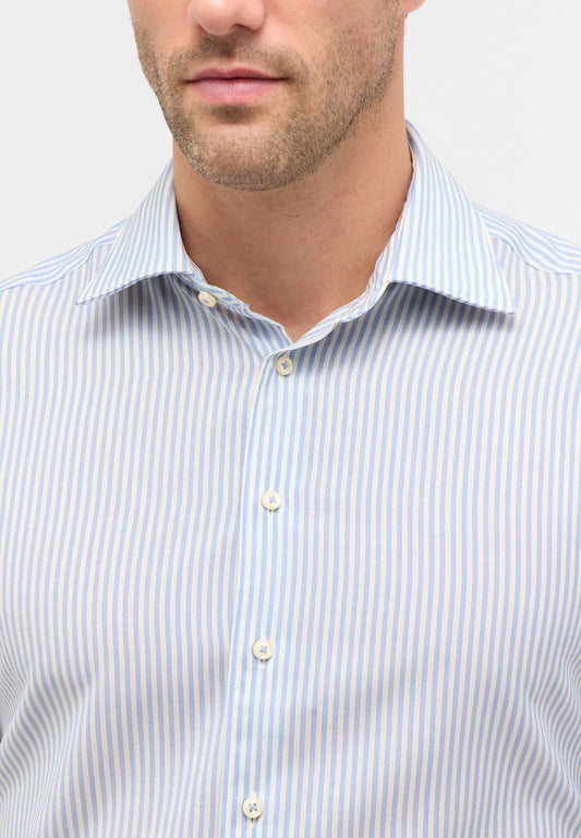 MODERN FIT Merino Wool in sky blue striped