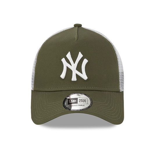 NEW YORK YANKEES TRUCKER