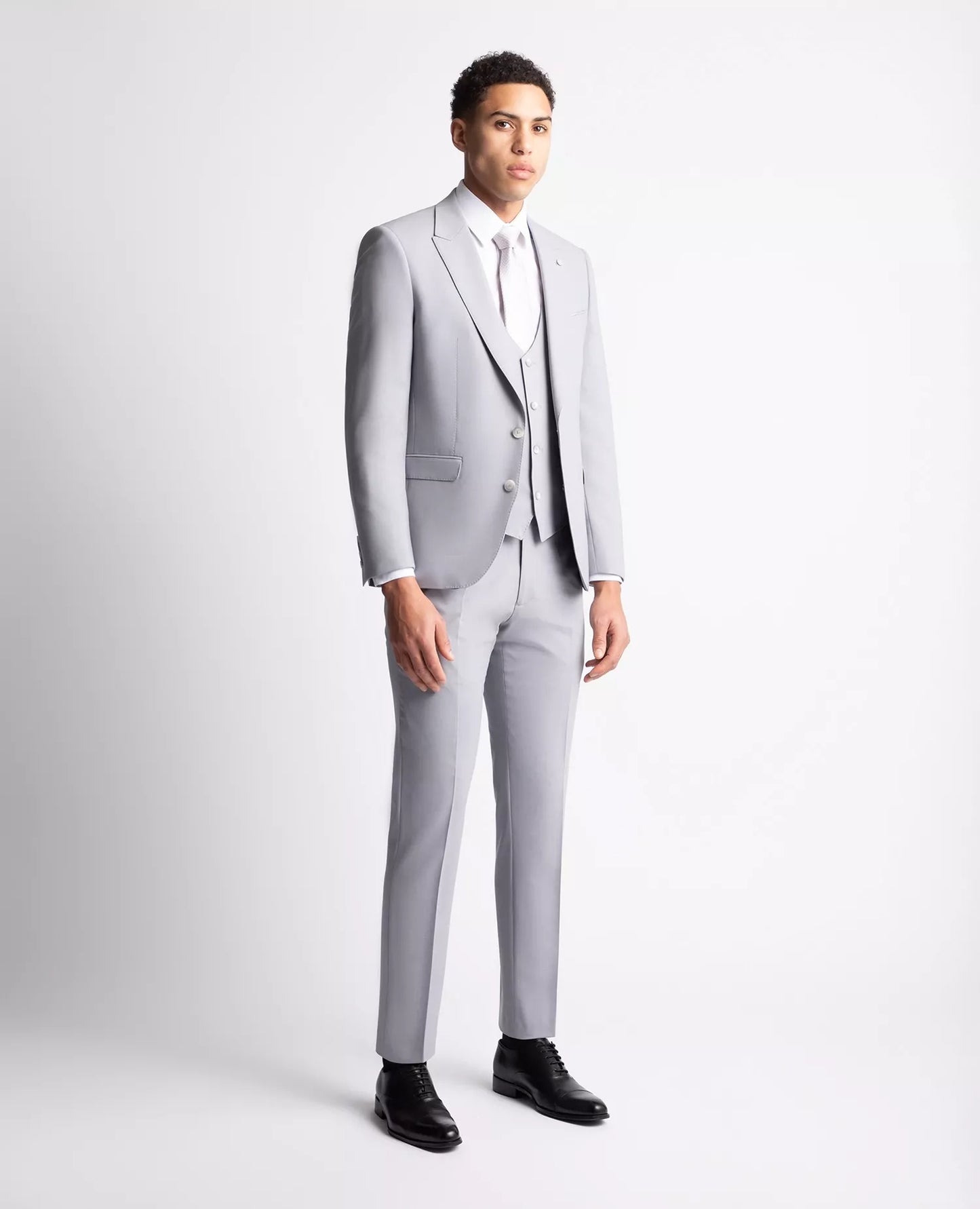 Remus Uomo Massa Three-piece Suit