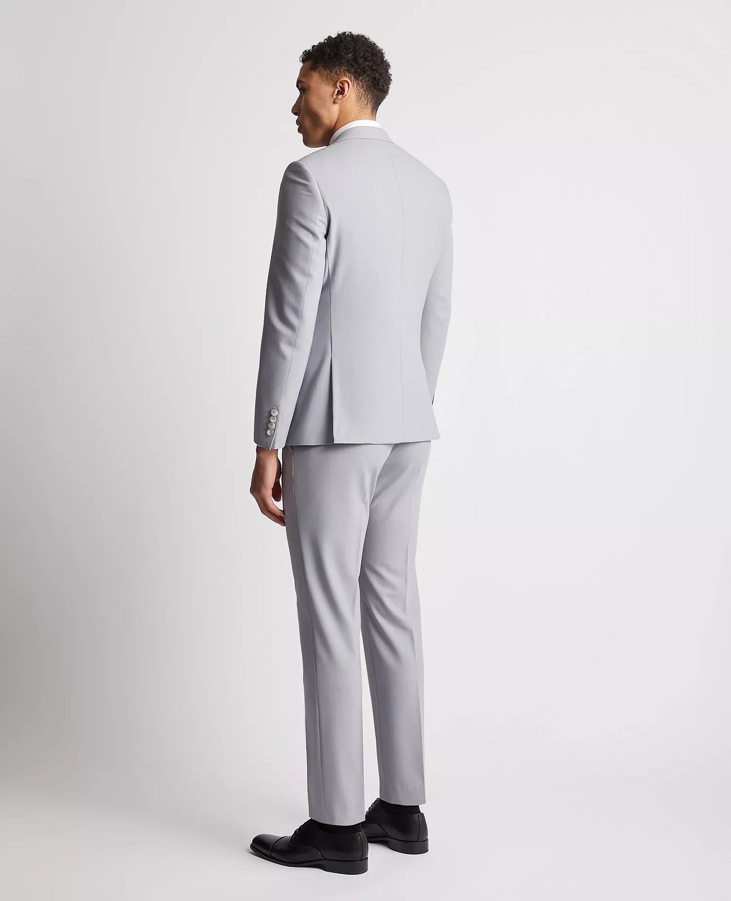 Remus Uomo Massa Three-piece Suit