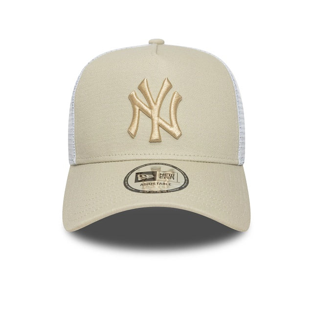 NEW YORK YANKEES TRUCKER