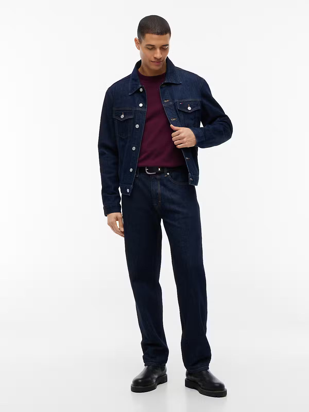 Tommy Jeans Tommy Badge Crew Neck T-Shirt – Berry