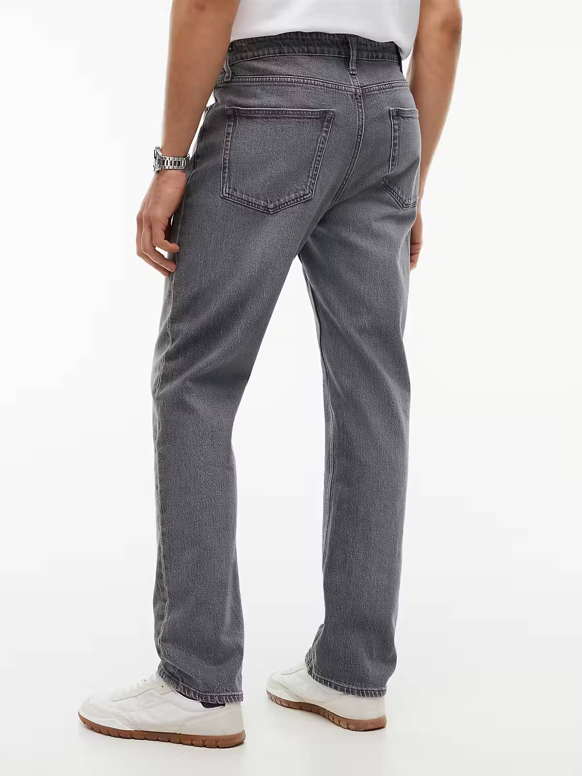 Tommy Jeans Ryan Slim Straight Jeans – Grey Denim