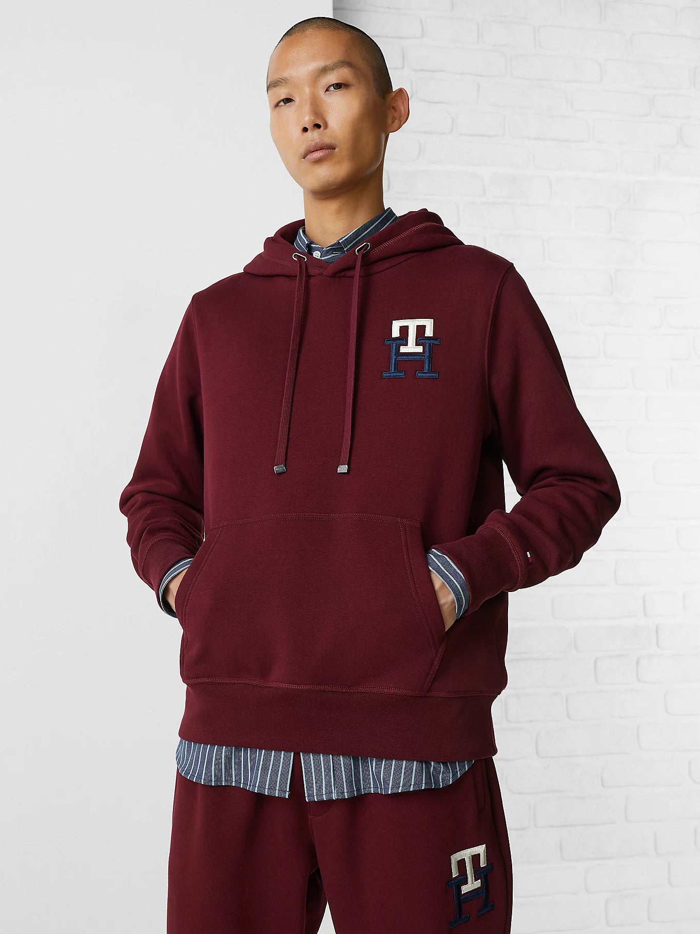 TH MONOGRAM EMBROIDERY HOODY